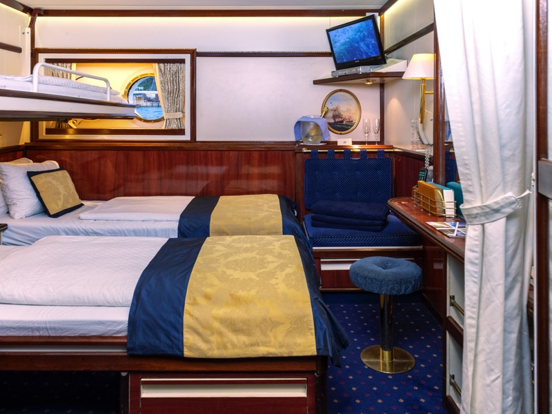 Category 4 - Outside Cabins